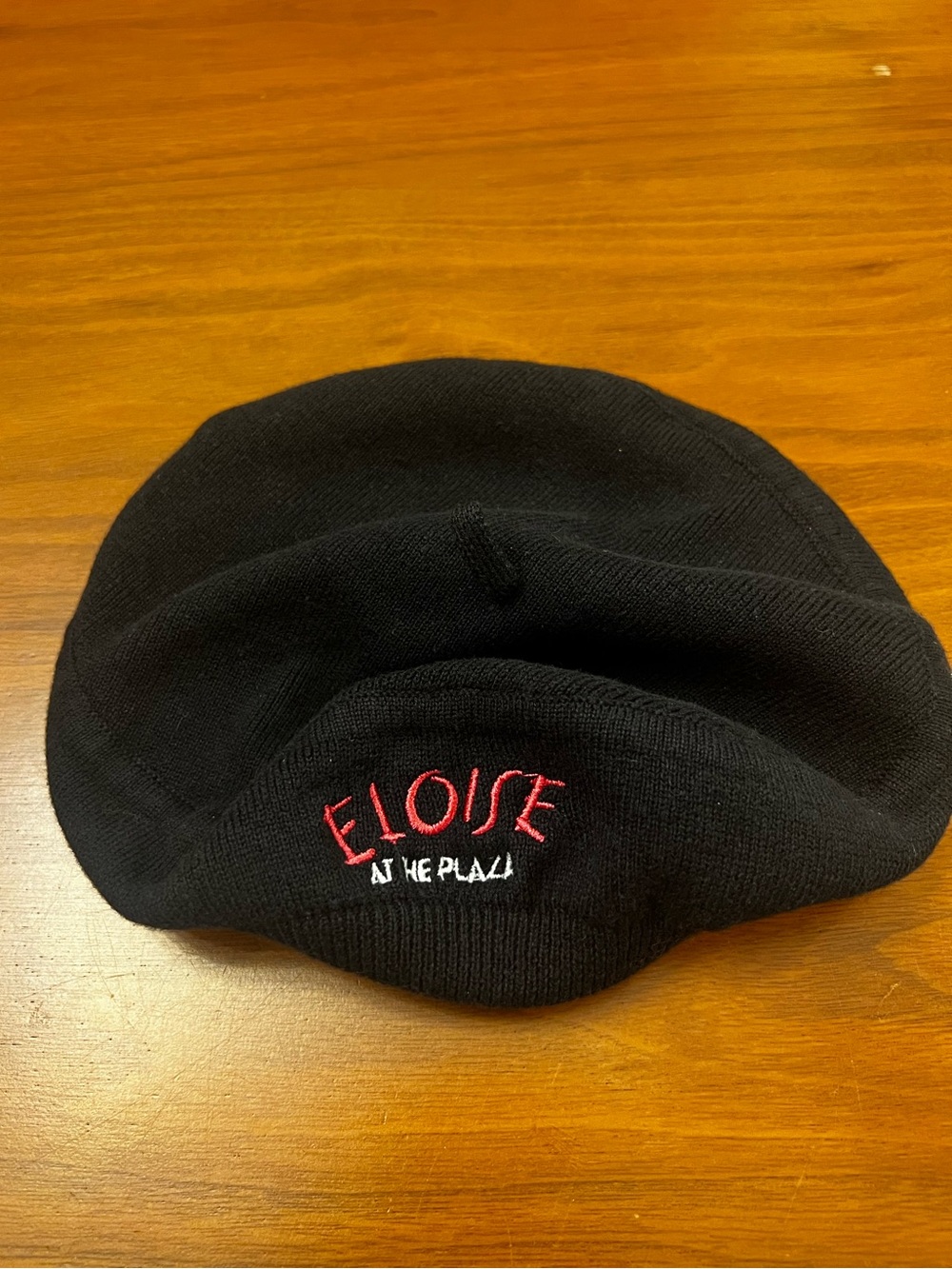 Eloise At The Plaza Girls Black Knit Beret Hat Red Embroidered Vintage Kids